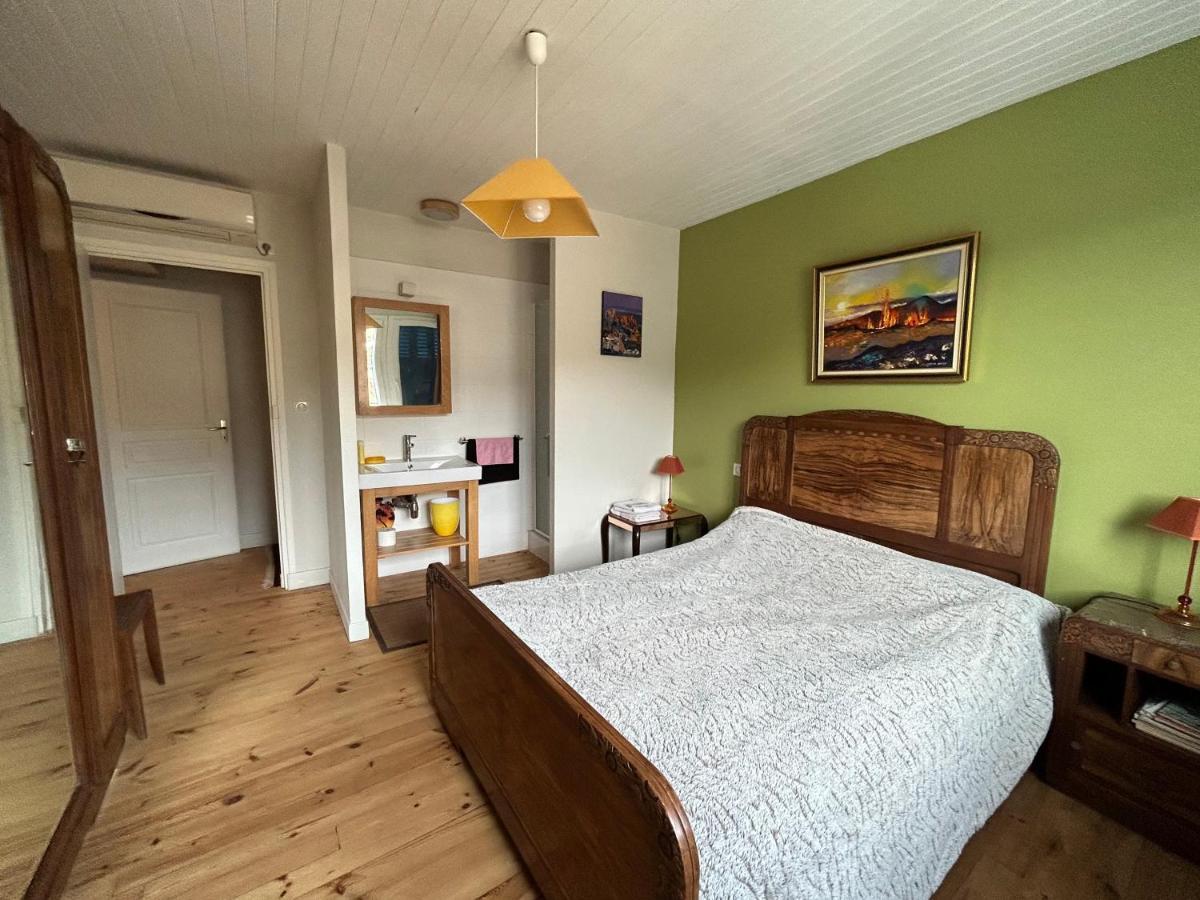 Le Mas De Campels Apartment Saint-Georges-de-Luzencon Ngoại thất bức ảnh